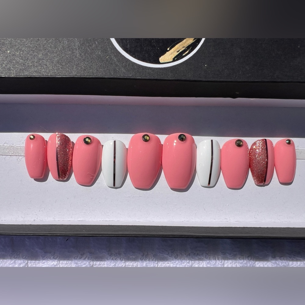 Handmade Press on nails